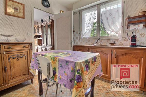 Exclusivité - Maison de plain-pied dans un  quartier résidentiel prisé proche Loire avec 3 chambres + bureau à Chateauneuf Sur Loire