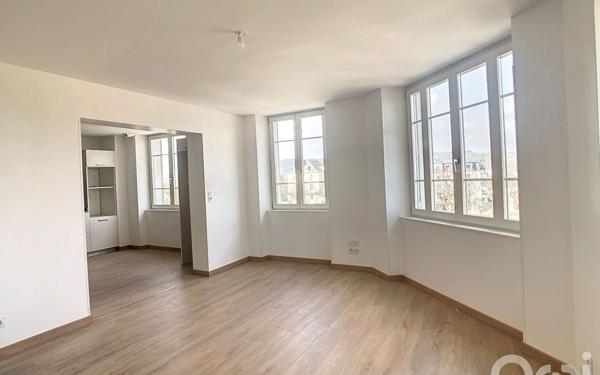 Appartement à louer    3 pièces •  Terrasson-Lavilledieu