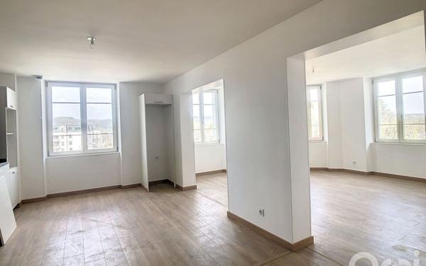 Appartement à louer    3 pièces •  Terrasson-Lavilledieu