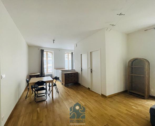 Appartement deux pièces avec combles aménageables