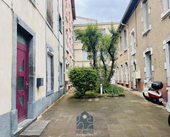 Appartement deux pièces avec combles aménageables