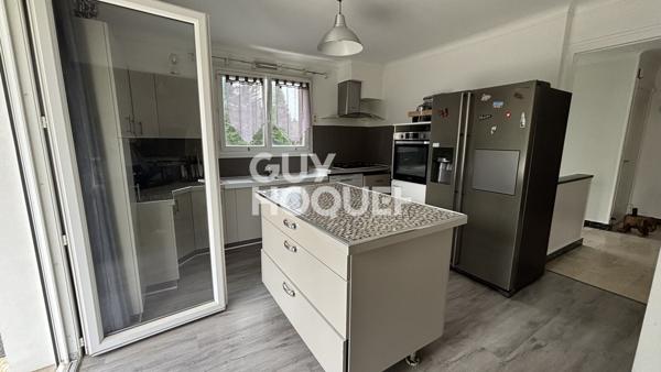 Villa d'architecte spacieuse à vendre à Saint Alban de Roche