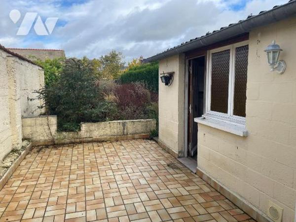 EN EXCLUSIVITE A VENDRE à BAILLEUL dans le NORD (59) : MAISON SEMI INDIVIDUELLE AVEC STATIONNEM...