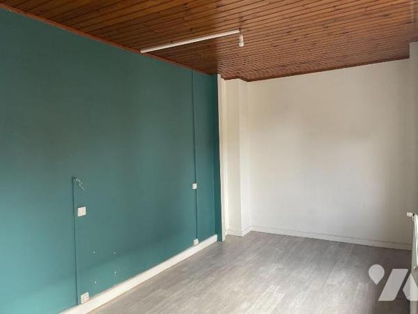 EN EXCLUSIVITE A VENDRE à BAILLEUL dans le NORD (59) : MAISON SEMI INDIVIDUELLE AVEC STATIONNEM...