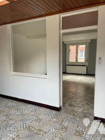 EN EXCLUSIVITE A VENDRE à BAILLEUL dans le NORD (59) : MAISON SEMI INDIVIDUELLE AVEC STATIONNEM...