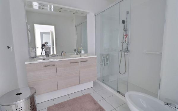 Appartement à vendre    3 pièces • 56,96 m2 Plan-de-Cuques