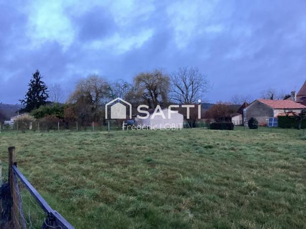 terrain constructible à Neuvic entièrement clôturé