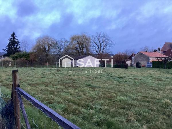 terrain constructible à Neuvic entièrement clôturé