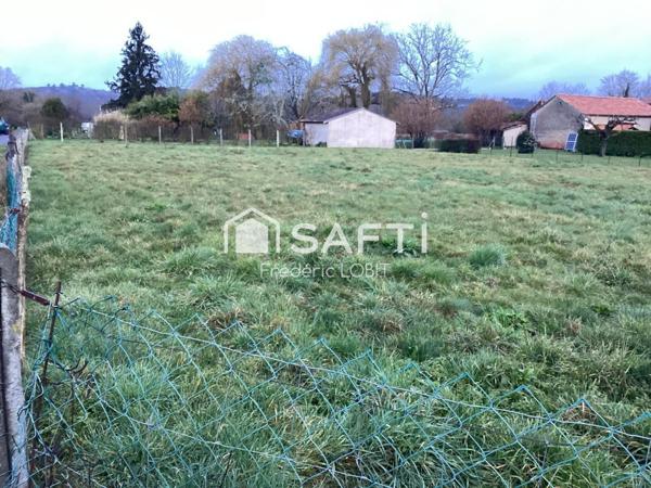 terrain constructible à Neuvic entièrement clôturé
