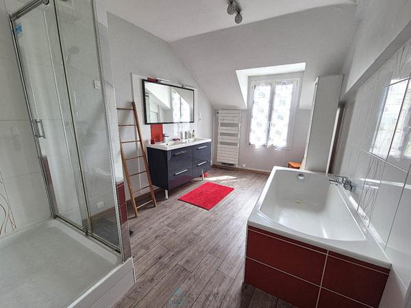Maison 3 chambres, cave, garage - belle vue sur la vallée de la Loire