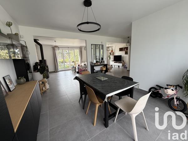 Maison à vendre 7 pièces 170 m² Vert-Saint-Denis