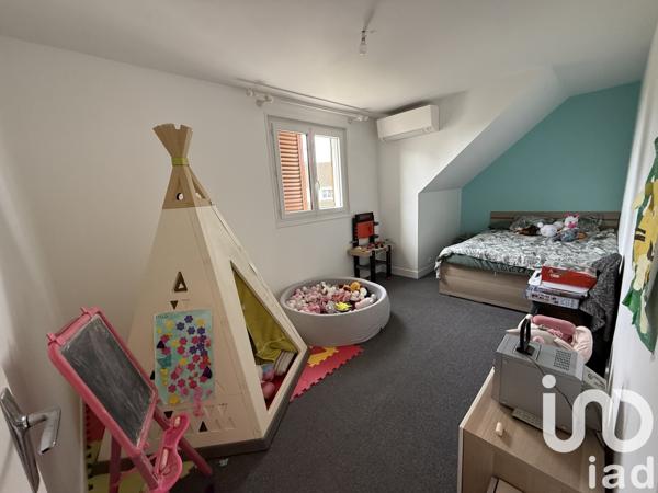 Maison à vendre 7 pièces 170 m² Vert-Saint-Denis