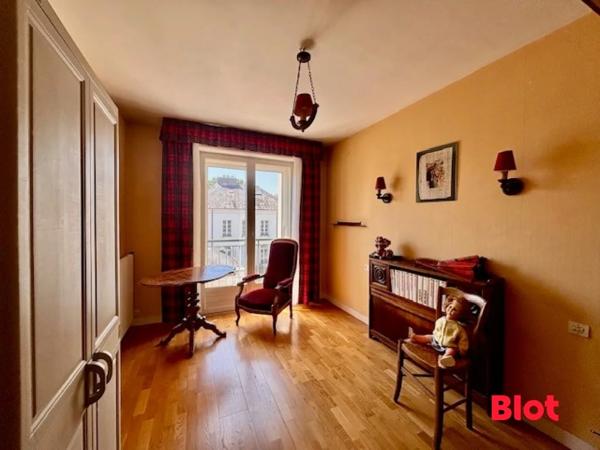 Maison 12 pièce(s)