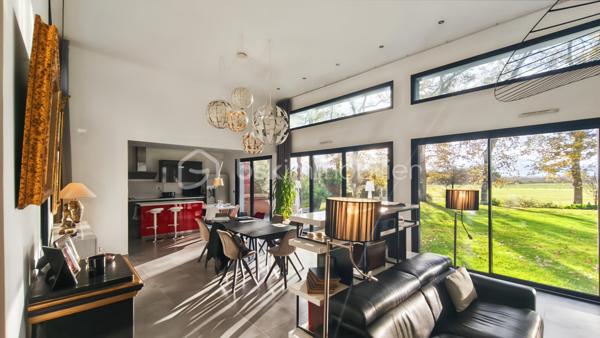 Maison contemporaine de 281 m²