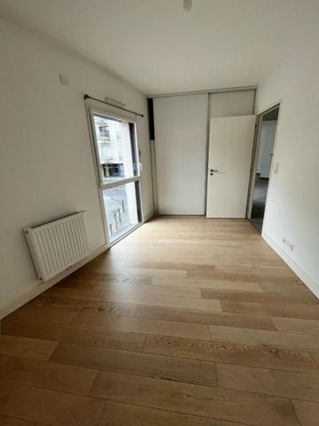 Appartement * 3 Pièces * 78 M² * 44000 Nantes * 900 * 41 * 941,  
Nantes 44000
