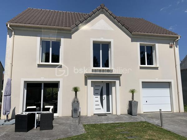 Maison traditionnelle de 159,72 m²