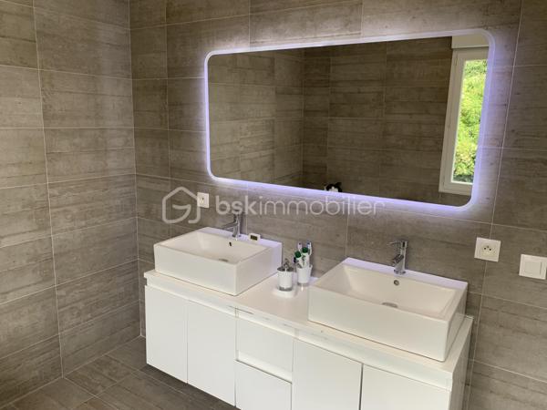 Maison traditionnelle de 159,72 m²