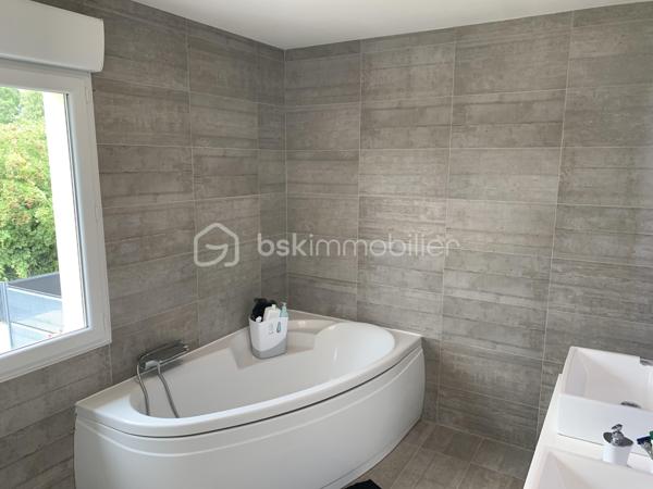 Maison traditionnelle de 159,72 m²