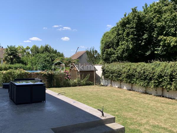 Maison traditionnelle de 159,72 m²