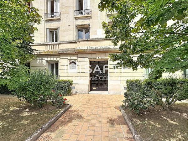 AUTEUIL - IMMEUBLE DE STANDING - BEAU POTENTIEL