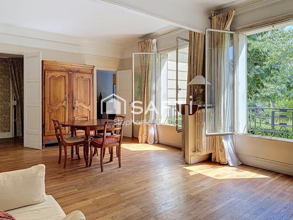 AUTEUIL - IMMEUBLE DE STANDING - BEAU POTENTIEL
