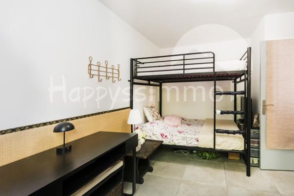 Maison
                                                                                                                                                                                                                                                                                                                        3 pièce(s)                                                                                                                                                                                                          2 chambre(s)                                                                                                                                                                                                          65  m²