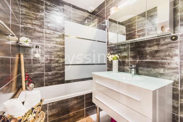 Maison
                                                                                                                                                                                                                                                                                                                        3 pièce(s)                                                                                                                                                                                                          2 chambre(s)                                                                                                                                                                                                          65  m²