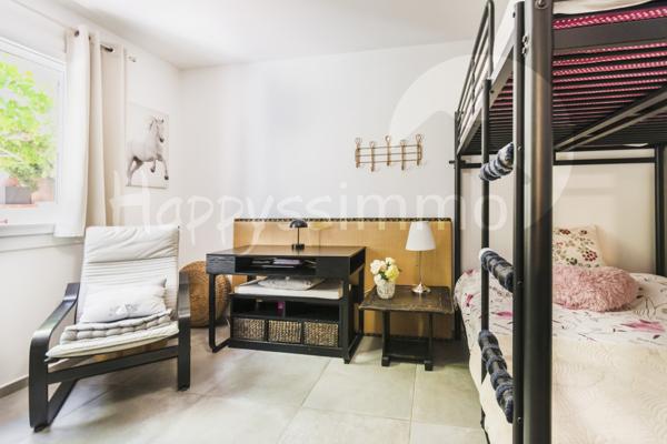 Maison
                                                                                                                                                                                                                                                                                                                        3 pièce(s)                                                                                                                                                                                                          2 chambre(s)                                                                                                                                                                                                          65  m²