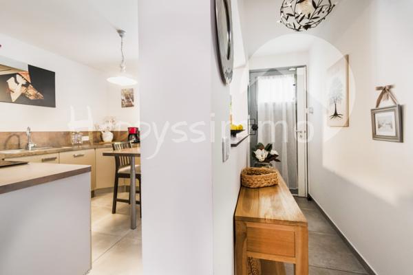 Maison
                                                                                                                                                                                                                                                                                                                        3 pièce(s)                                                                                                                                                                                                          2 chambre(s)                                                                                                                                                                                                          65  m²