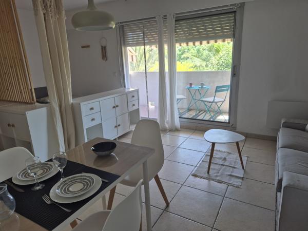 Studio
                                                                                                                                                                                                                                                                                                                        1 pièce(s)                                                                                                                                                                                                                                                                                                                              31.28  m²