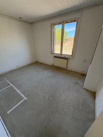 Maison à rénover plus atelier