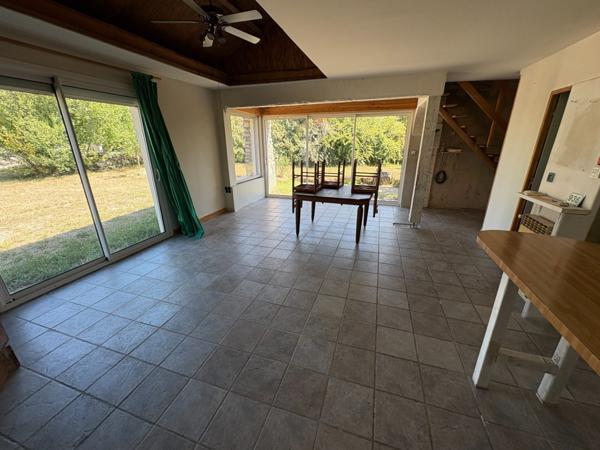 Maison à rénover plus atelier