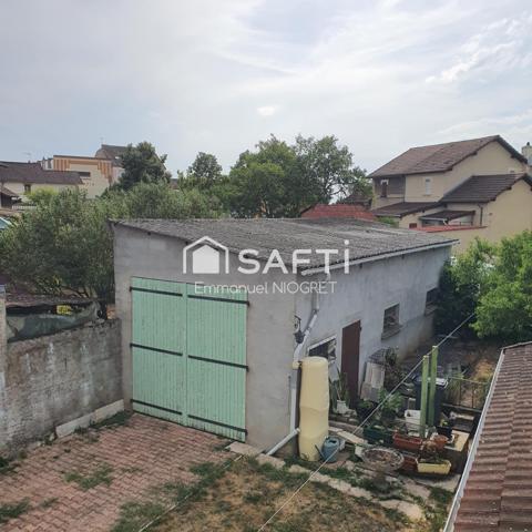 Maison de 98 m², 3 ch, espace de vie spacieux avec garage pour camping car