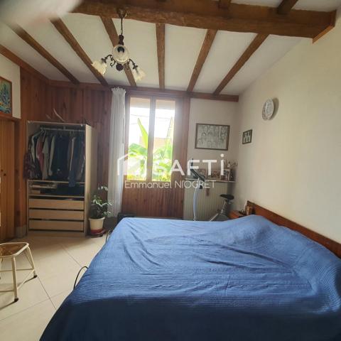 Maison de 98 m², 3 ch, espace de vie spacieux avec garage pour camping car