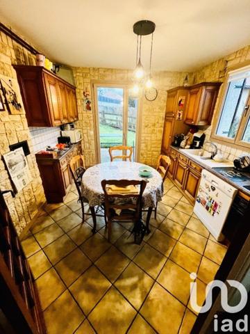 Maison 6 pièces de 120 m² à Oyonnax (01100)