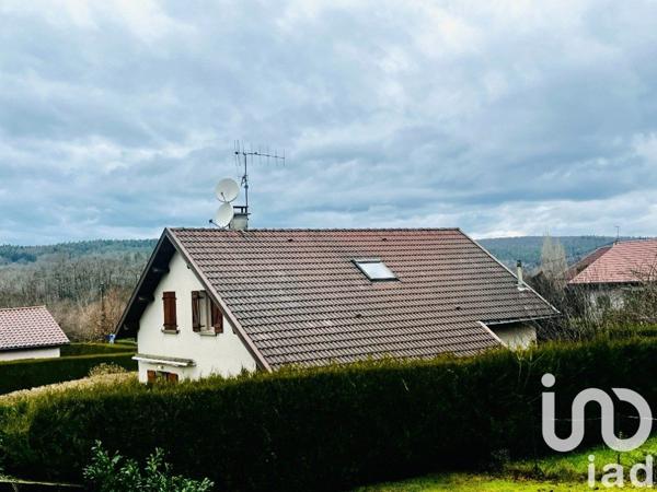 Maison 6 pièces de 120 m² à Oyonnax (01100)