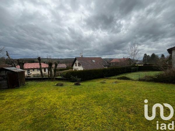 Maison 6 pièces de 120 m² à Oyonnax (01100)