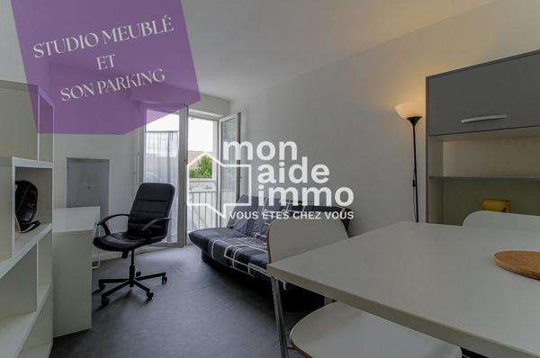 Studio et son parking