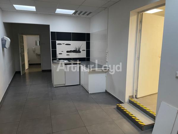 Bureaux à louer à Maubeuge emplacement privilégié parking inclus