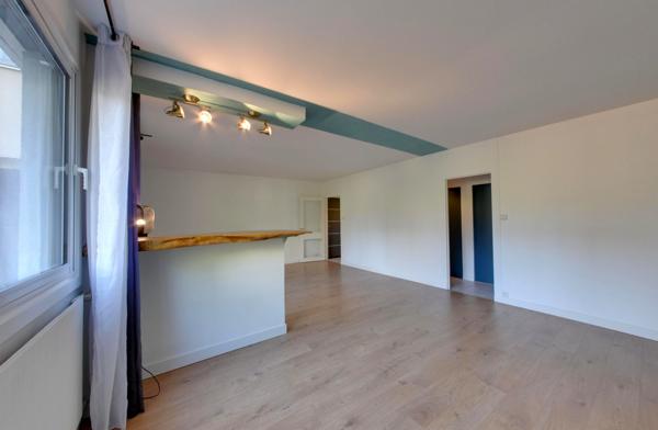 Spacieux T2 traversant de 65m²