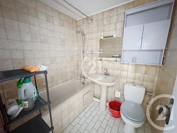 Appartement T1 à vendre  2 pièces - 100,90 m 2   BELFORT  - 90