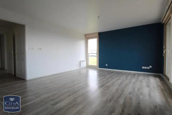 Appartement à louer 3 pièces 68.6m² Le Coudray (28630)