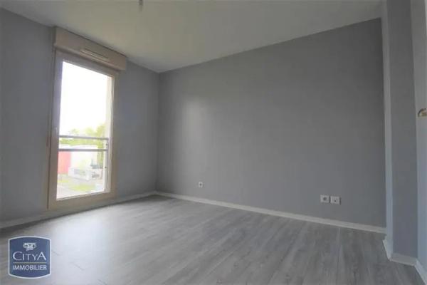Appartement à louer 3 pièces 68.6m² Le Coudray (28630)
