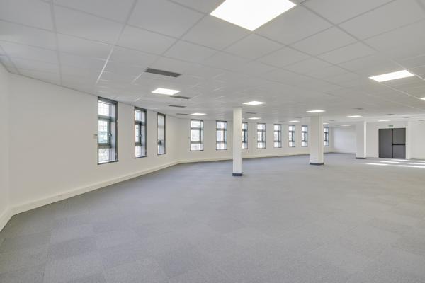 Bureaux à louer à Rueil-Malmaison avec parking et accès RER A