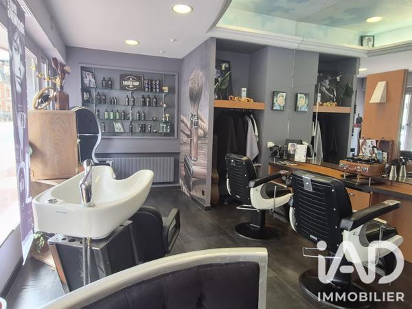 Esthétique, Coiffure​ à vendre 65 m² Bagnoles de l'Orne Normandie