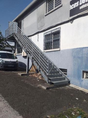 A LOUER Bureaux 160 m2 SUR SCHOELCHER