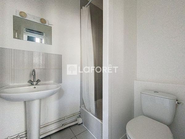 Location appartement Elbeuf - 1 pièce(s) - 18 m² - 315 €/mois