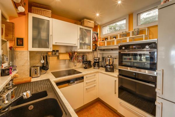 Charmante maison de ville avec garage, terrasses et vue panoramique