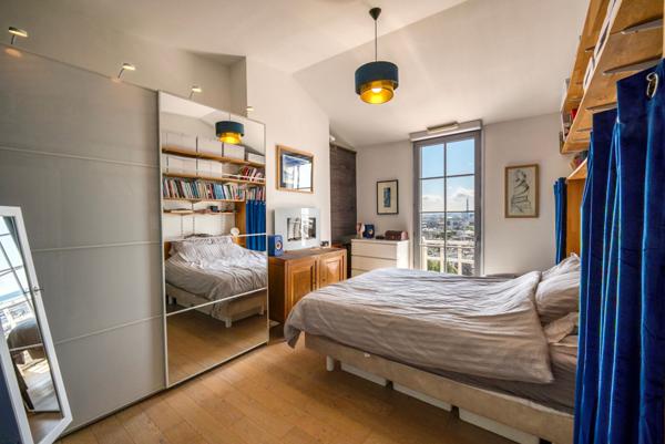 Charmante maison de ville avec garage, terrasses et vue panoramique