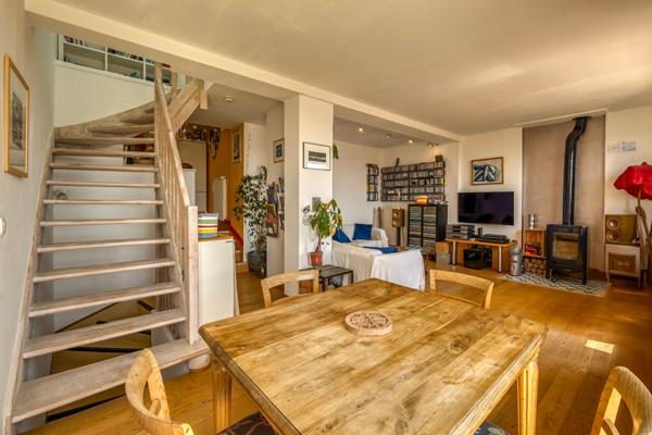 Charmante maison de ville avec garage, terrasses et vue panoramique